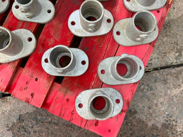 BOLT DOWN BASE PLATE CLAMPS....2.5" PIPING. 377210998