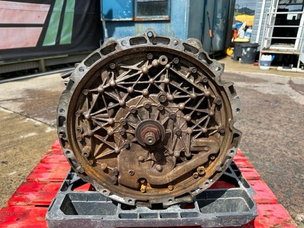 2013 MITSUBISHI AUTO GEARBOX.....3.0 D 377211042