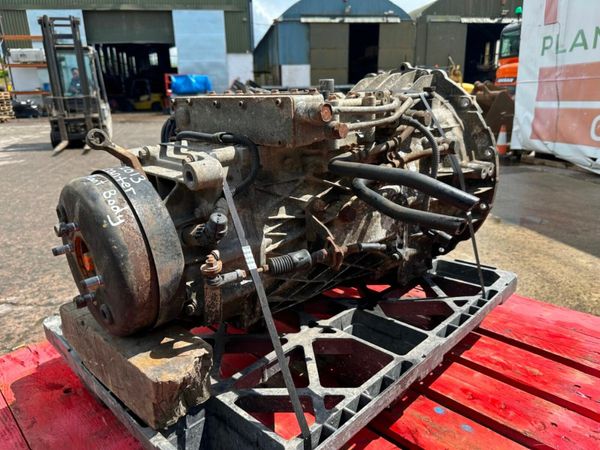 2013 MITSUBISHI AUTO GEARBOX.....3.0 D 377211046