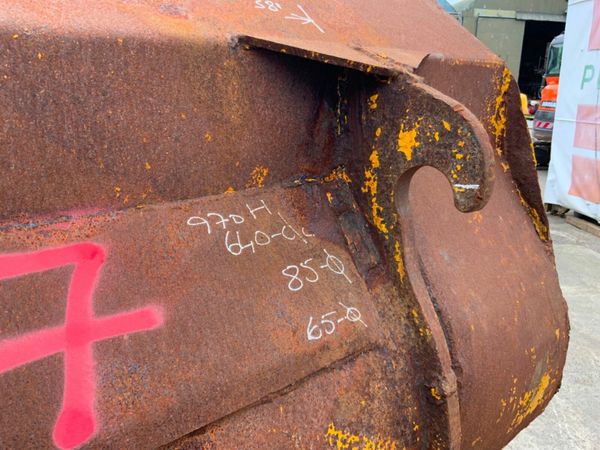 80" WHEELED LOADER BUCKET...........127. 377211083