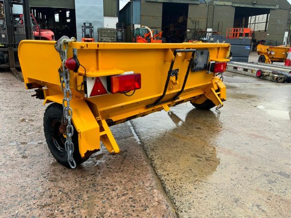 EPOKE TMK 10 SALT SPREADER / GRITTER....723-1 377211099