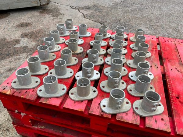 BOLT DOWN BASE PLATE CLAMPS....2.5" PIPING. 377211001