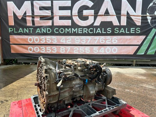 2013 MITSUBISHI AUTO GEARBOX.....3.0 D 377211037