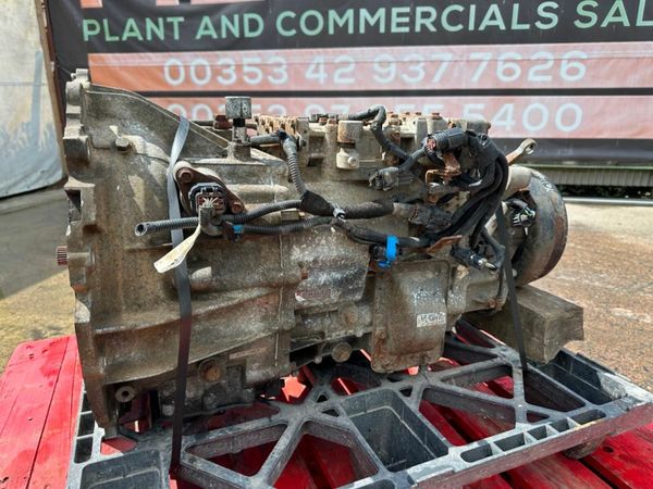 2013 MITSUBISHI AUTO GEARBOX.....3.0 D 377211039