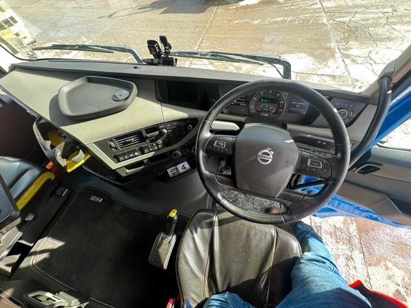 Volvo FH 750...FH16 ...TAG AXLE. 377211143