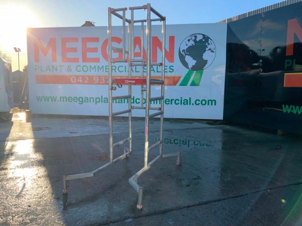 POP UP ALUMINIUM SCAFFOLDING PODIUM......707. 377211152