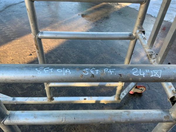 POP UP ALUMINIUM SCAFFOLDING PODIUM......707. 377211154