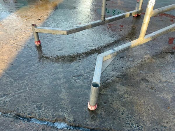 POP UP ALUMINIUM SCAFFOLDING PODIUM......707. 377211160