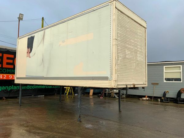 DEMOUNTABLE FURNITURE BOX BODY.....STORAGE...3322 377211261