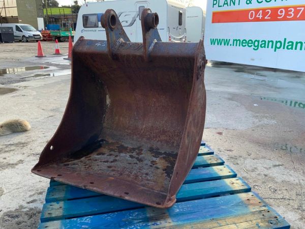 30" GEITH DIGGING BUCKET....45mm PINS....982-30. 377211360