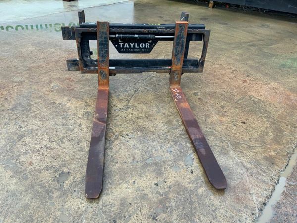 'TAYLOR'  LOADER FORK ATTACHMENT....733. 377211540