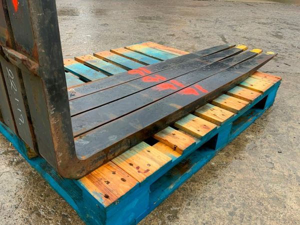 1500mm x 800mm FORKS....16" CARRIAGE.......729. 377211552