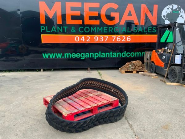 300 x 53 x 84 KUBOTA RUBBER TRACK.....rg268-22311. 377211560