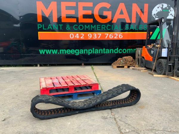 300 x 53 x 84 KUBOTA RUBBER TRACK.....rg268-22311. 377211562