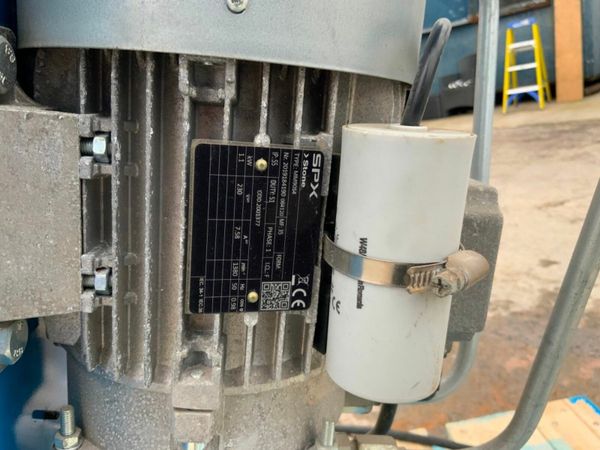 PORTABLE HYDRAULIC POWER PACK.....240v.....52. 377211586