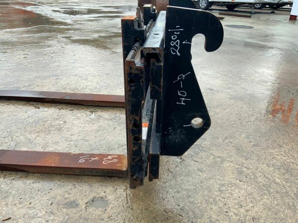 'TAYLOR'  LOADER FORK ATTACHMENT....733. 377211534