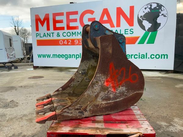 30" HILL DIGGING BUCKET...65mm PINS.....#26. 377211674