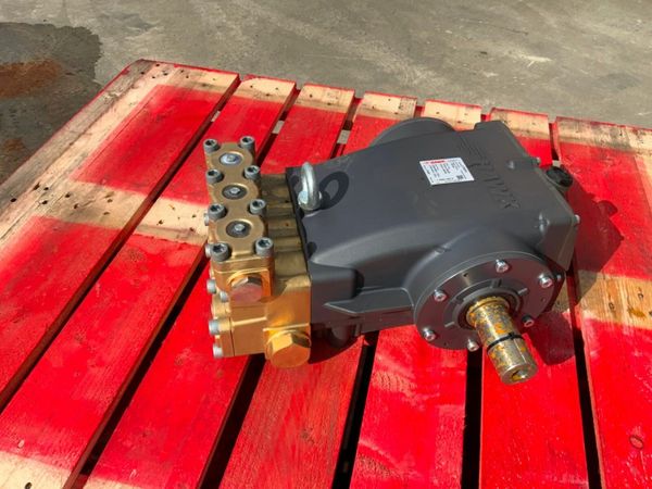 UNUSED HAWK HFR80SR WASHER PUMP....80lts/min. 377211777