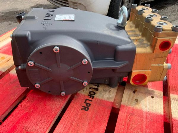 UNUSED HAWK HFR80SR WASHER PUMP....80lts/min. 377211779