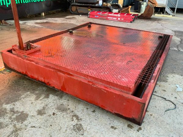 1500lts LOW LEVEL FUEL TANK / SPILL TRAY......072. 377211850