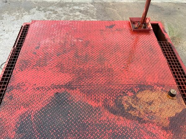 1500lts LOW LEVEL FUEL TANK / SPILL TRAY......072. 377211853