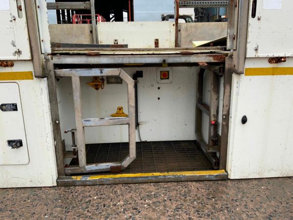 30ft LIGHTWEIGHT FLAT BED / PLANT BODY. 377211959