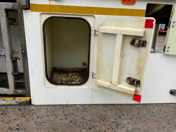 30ft LIGHTWEIGHT FLAT BED / PLANT BODY. 377211961