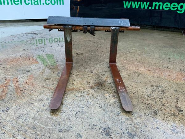 JCB FORK POSITIONER / SIDE SHIFT CARRIAGE. 377212048