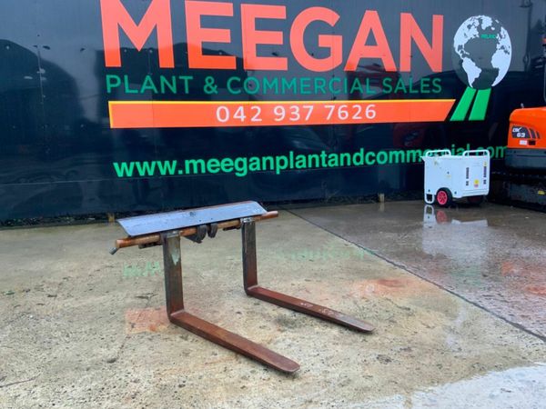 JCB FORK POSITIONER / SIDE SHIFT CARRIAGE. 377212050