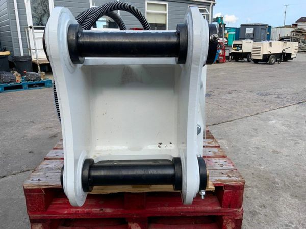 13 ton HIROX HDX 30 HAMMER breaker ....65mm PINS 377212165