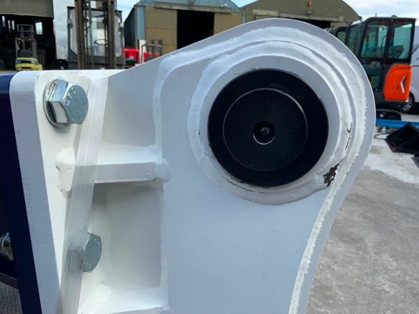 13 ton HIROX HDX 30 HAMMER breaker ....65mm PINS 377212166