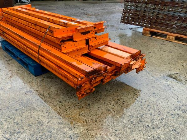 NARROW GAUGE PALLET RACKING.....TYRE RACK. 377212111