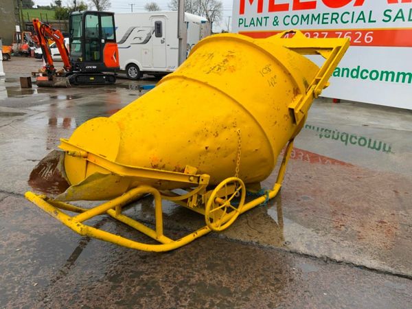 BANANA TYPE CONCRETE SHUTTERING SKIP...1563k. 377212131