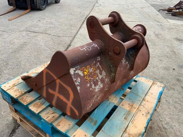 36"  DIGGING BUCKET.........45mm PINS........177v. 377212359