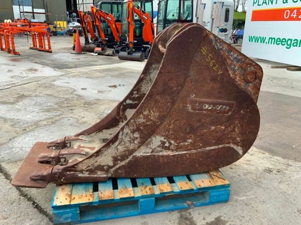 24" VOLVO SCOOP TYPE BUCKET.....80mm PINS...562 377212483