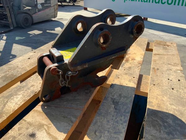 DOUBLE LOCKING QUICK HITCH..30mm PINS....1496. 377212665