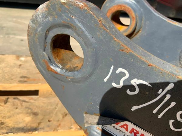 DOUBLE LOCKING QUICK HITCH..30mm PINS....1496. 377212667