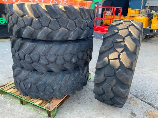 15.5 x 25 JCB SITEMASTER TELEPORTER TYRES...1316. 377212672
