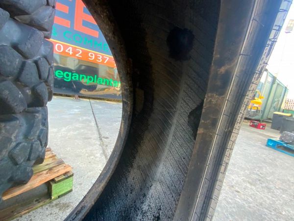 15.5 x 25 JCB SITEMASTER TELEPORTER TYRES...1316. 377212681