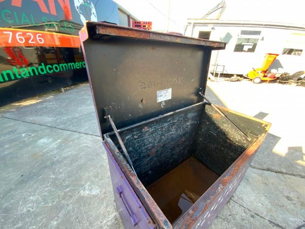 TOOL STORAGE LOCK BOX / VAN VAULT.......1305t. 377212600