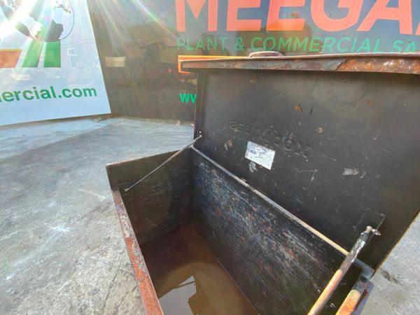 TOOL STORAGE LOCK BOX / VAN VAULT.......1305t. 377212602