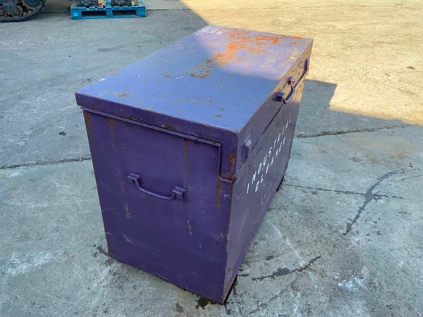 TOOL STORAGE LOCK BOX / VAN VAULT.......1305t. 377212611