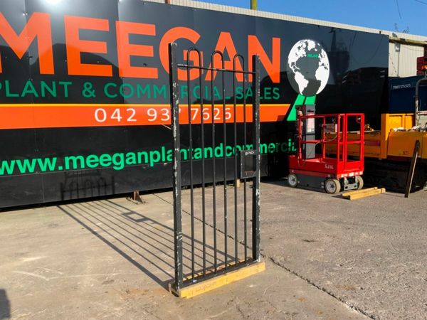 1950mm x 910mm PEDESTRIAN SIDE GATE.......910. 377212748