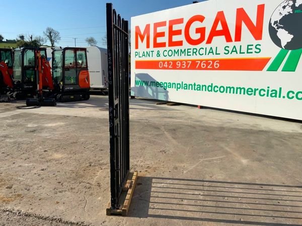 1950mm x 910mm PEDESTRIAN SIDE GATE.......910. 377212749