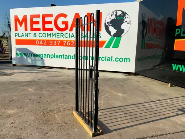 1950mm x 910mm PEDESTRIAN SIDE GATE.......910. 377212750
