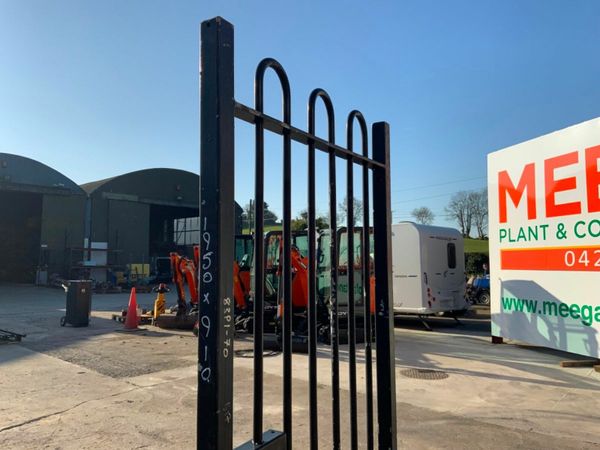 1950mm x 910mm PEDESTRIAN SIDE GATE.......910. 377212757