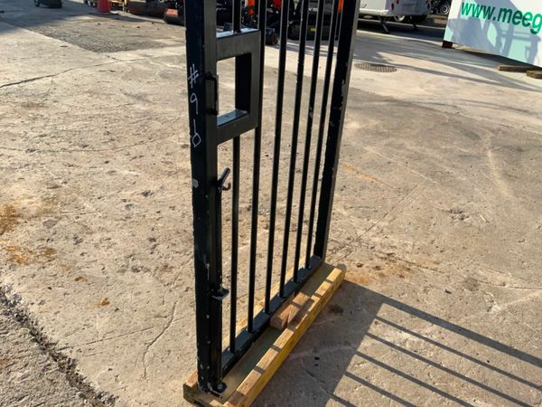 1950mm x 910mm PEDESTRIAN SIDE GATE.......910. 377212759