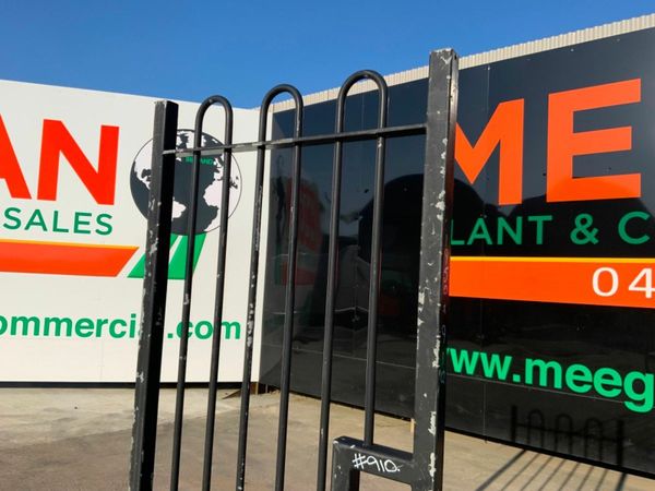 1950mm x 910mm PEDESTRIAN SIDE GATE.......910. 377212760