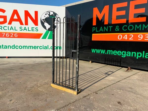 1950mm x 910mm PEDESTRIAN SIDE GATE.......910. 377212762