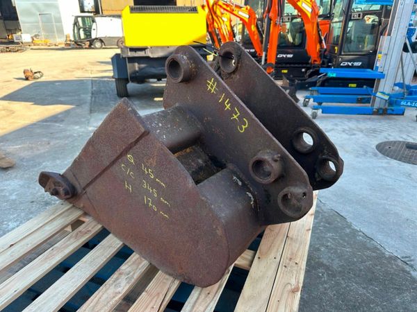 24" DIGGING BUCKET ... 45MM ...3CX ... 1473 377212796